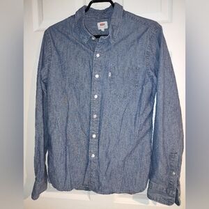 Levi's Men's Light Blue Denim-Style Button Down Shirt